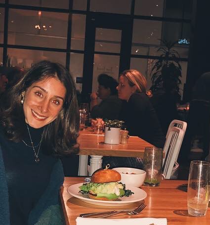photo of Vida Saffari at restaurant