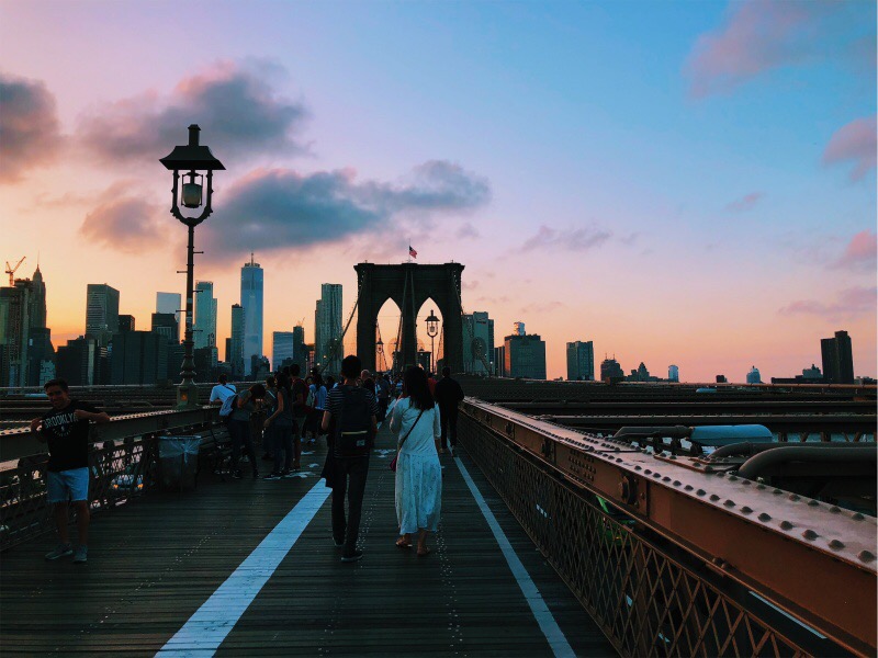 brooklyn bridge at sunset