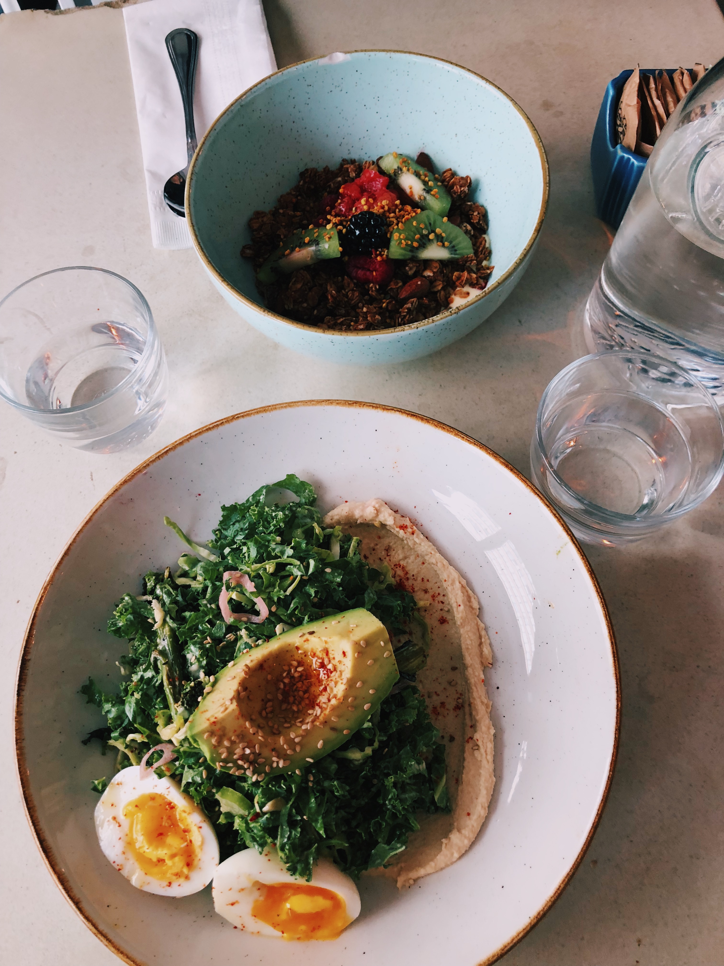 hummus salad bowl